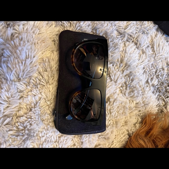 Celine CL 41026/S Black & Tortoiseshell frame - Picture 6 of 9